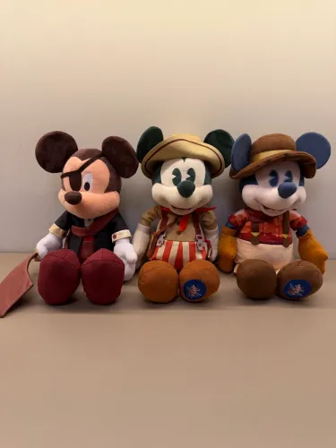 Conjunto com 03 Mickey Mouse originais 