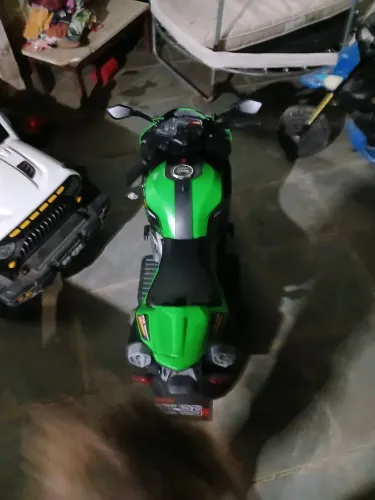Moto elétrica infantil