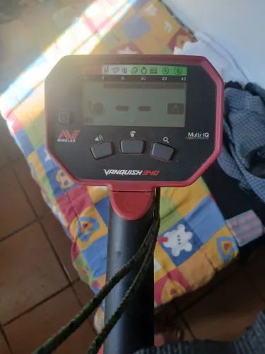 Detector de metais Vanquish 340 por 1.100 R$