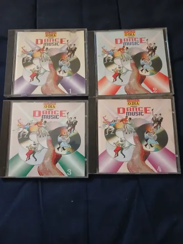 Lote 4 CDs Coleção Jornal O Dia Apresenta Dance Music - Vols 1, 2, 3 e 4