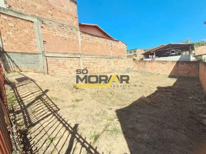 LOTE DE 200M² NO BAIRRO JARDIM VITÓRIA