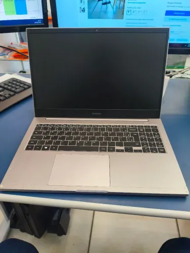 ? Samsung Book X30 ? i5 10ª Geração + 16GB RAM + SSD 256GB