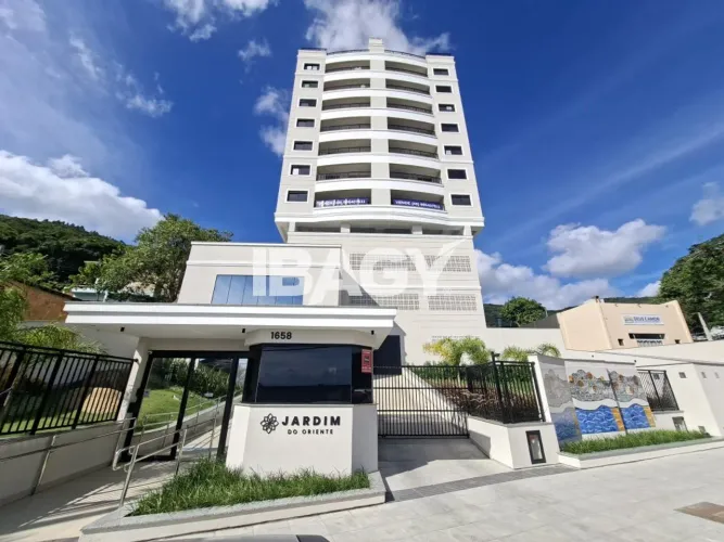Excelente Apartamento 2 dormitório(s) em Saco Grande - Florianópolis