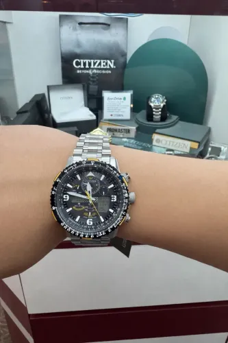 Relógio Citizen Promaster Skyhawk JY8078-52L - Novo e Sem Uso