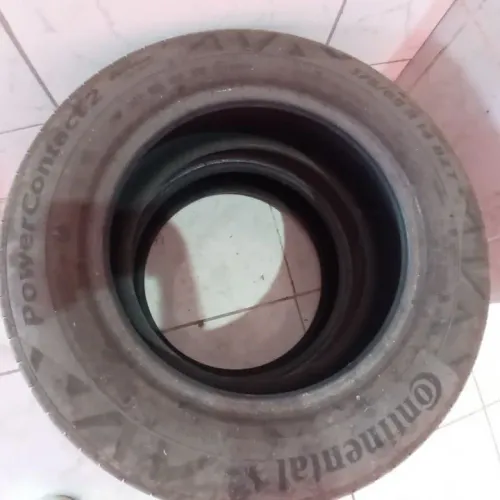 Pneu 165/70 Aro 14