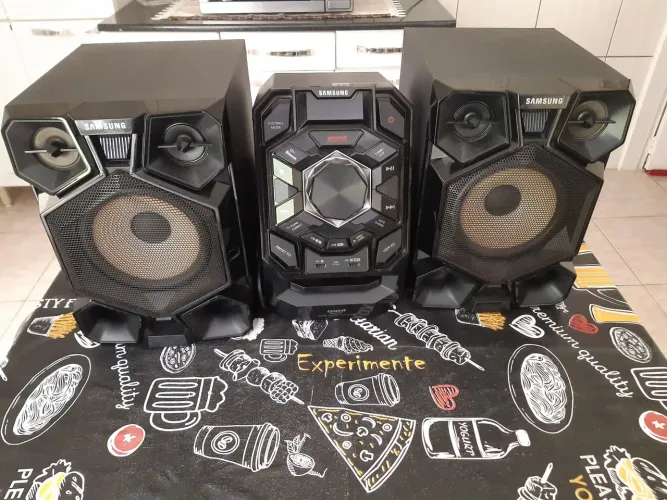 Vendo     rádio    da   Samsung     