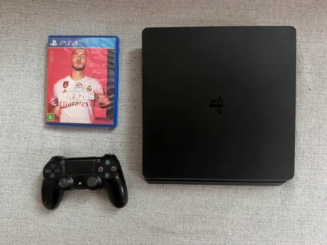 PS4 Slim + Controle Original + FIFA 20