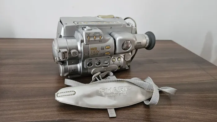 Filmadora Sharp Hi8 VL-HX1-S Vintage 8mm Original
