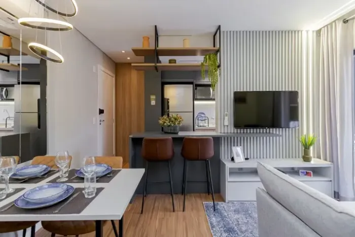 Apartamento Mobiliado Pronto para Airbnb | Suíte + Quarto | Vaga | 80m do Shopping Estação
