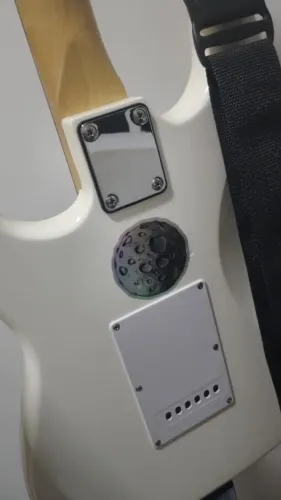 Guitarra Strinberg Rw50 Wh Branco + Acessórios + Cubo Maxx15