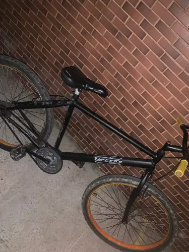 Bicicleta aro 26sem marcha,zero defeitos,boa para uso