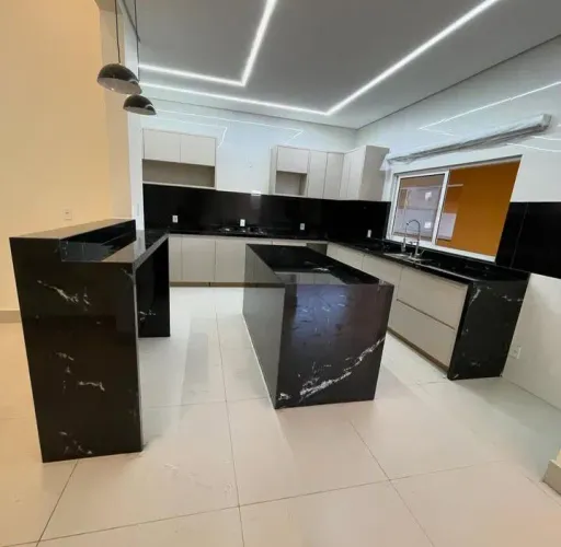 Instalação de bancada de mármore, granito e porcelanato.