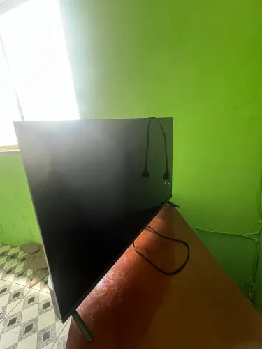 Tv infix nova em bom estado, motivo da venda viagem