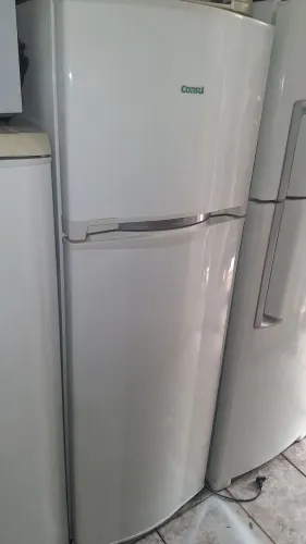 Vendemos essa geladeira consul CRM33E original, com 90 dias de garantia