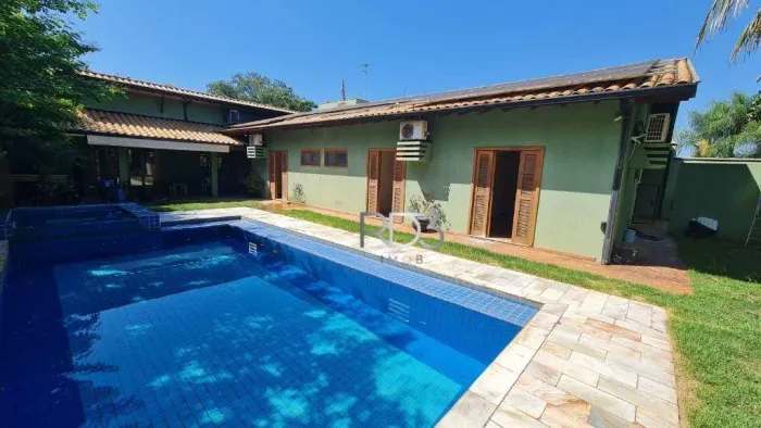 Casa com 4 dormitórios para alugar, 335 m² por R$ 12.000,00/mês - Bela Suiça - Londrina/PR