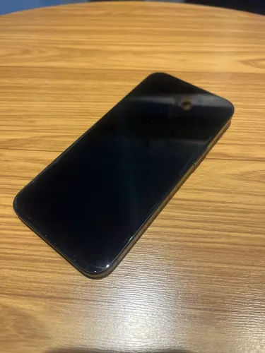 iPhone 15 pro Max com DEFEITO na placa