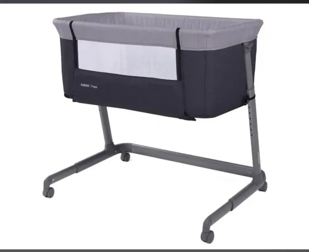 Berço Portátil Cosco Pluggy ótimo estado