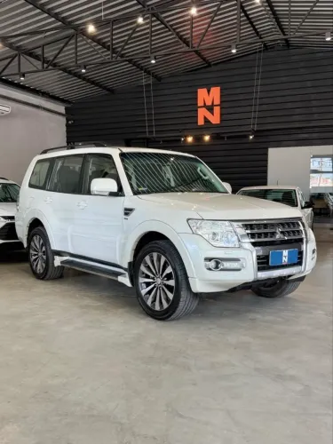 Mitsubishi Pajero HPE Full 3.2 4X4 T.i.dies. 5P AUT 2019
