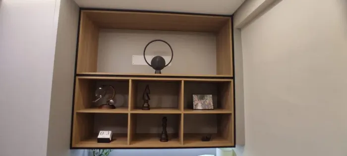 Estante com nichos estilo industrial em MDF