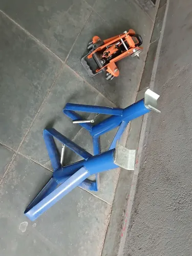 Macaco jacarezinho/ Cavalete Automotivo 