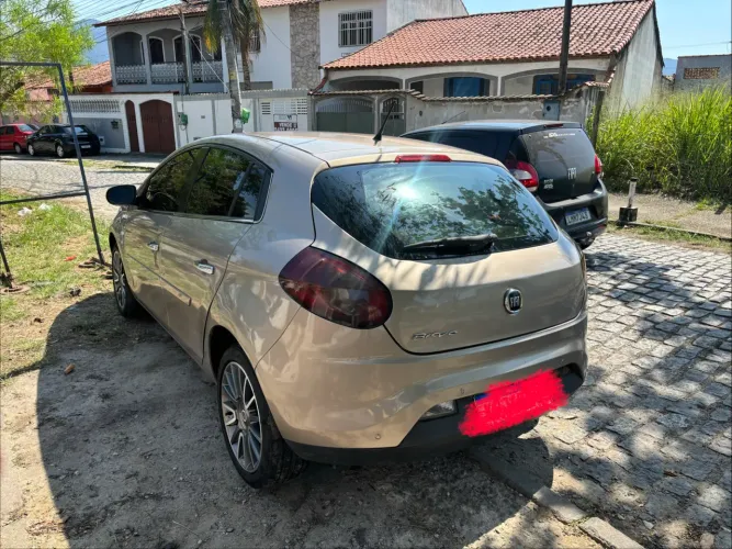 Fiat Bravo Essence Dualogic 1.8 Flex 16V 5P 2013
