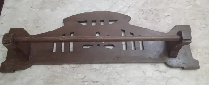 Porta toalhas português muito antigo