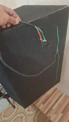 Caixa, amplificador e fonte 12v