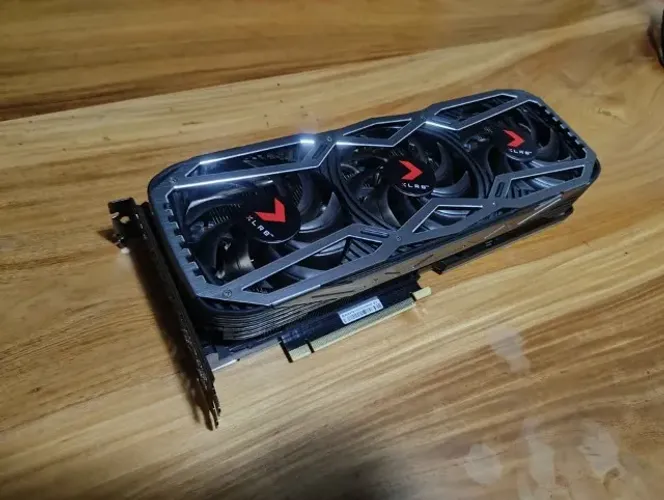 Placa de Vídeo RTX 3080 PNY Triple Fan