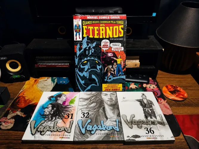 Kit HQs e Mangás | Os Eternos Omnibus Lacrado + Vagabond Vol. 31, 32 e 36
