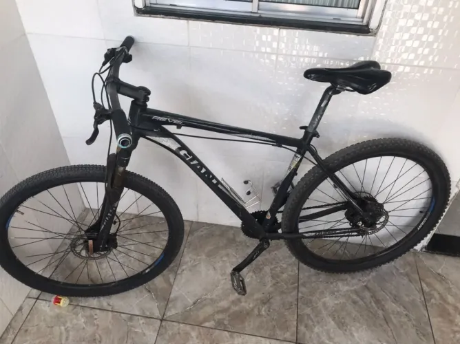 Bicicleta Giant Aro 29 Deore 27v Freio Hidráulico".