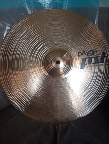 Prato Paiste pst5 Medium Crash de 16"