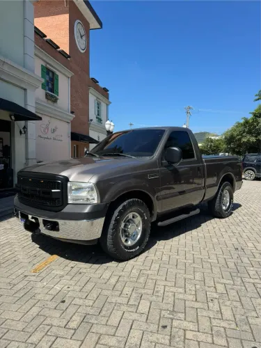Ford F-250 XLT 4.2 TB Diesel 2001