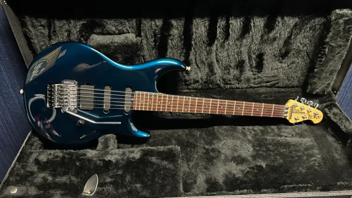 Music Man Luke I Blue - 1993