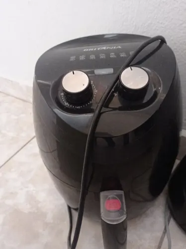 Air fryer Britânia