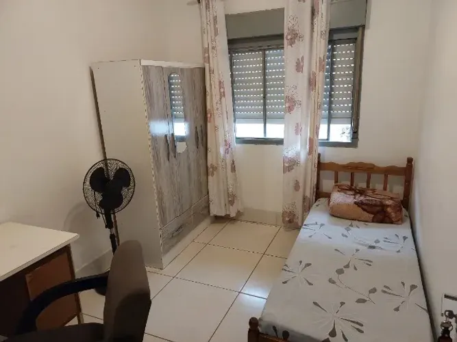 Quarto individual mobiliado