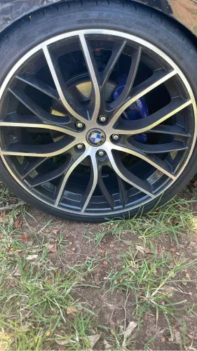 Vendo ou troco rodas diamantadas aro 20 troco nas originais do i30