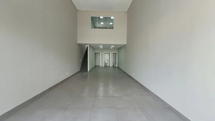 Loja Comercial no miolo da Vila Mascote