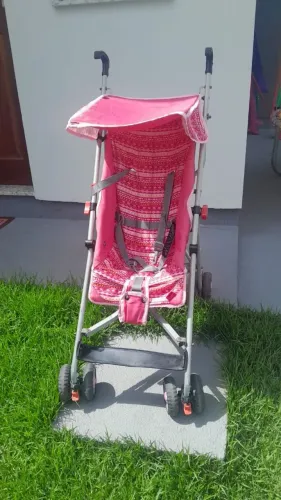 Carrinho guarda chuva