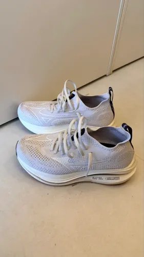 Tênis de corrida Mizuno Neo Zen nº 39