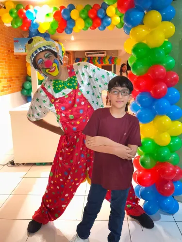 Já estamos reservando Animação do Tio Confete para o mês do Dia das Crianças