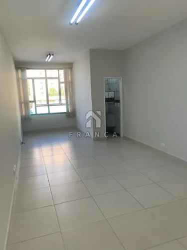SALA COMERCIAL CENTRO DE JACAREI SP
