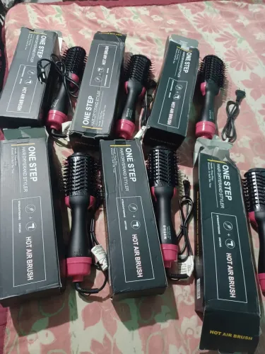 Escova de cabelo 120 reais WhatsApp * eu entrego
