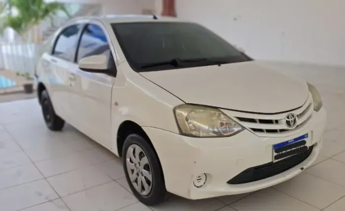 Toyota Etios XS Sedan 1.5 Flex 16V 4P Mec. 2015