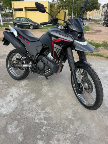 Yamaha XTZ 250 Lander Connected 2025