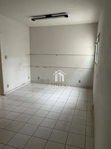 Salas comerciais para alugar por R$ 2.500/mês - Centro - Sorocaba/SP