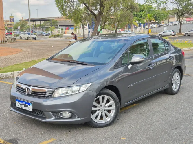 Honda Civic Sedan LXR 2.0 Flexone 16V Aut. 4P 2014
