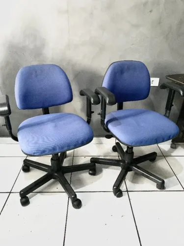 02 Cadeiras Alberflex Escritório