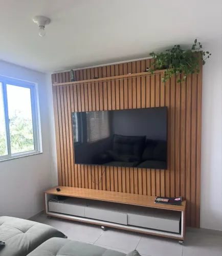 Rack para Tv com painel ripado 