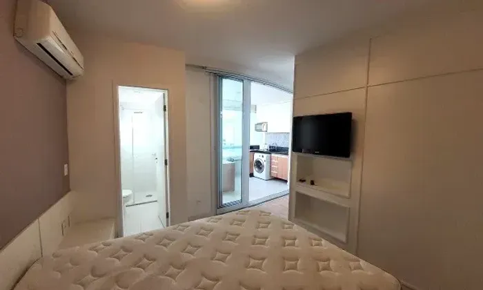 LOCAÇÃO - BELA VISTA APTO 01 DORM 30M2 Á.Ú MOBILIADO VARANDA LAZER 01 VAGA!!!