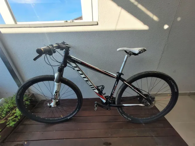 Bike Totem 29er suspensão hidráulica